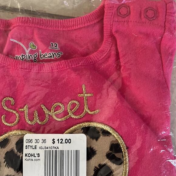 Girls 12 month short sleeve shirt 👚 Sweet Cheetah 🐆 Heart ♥️ - Picture 2 of 4
